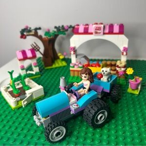 LEGO Friends 41026 Sunshine Harvest Incomplete, Missing 2 Pieces